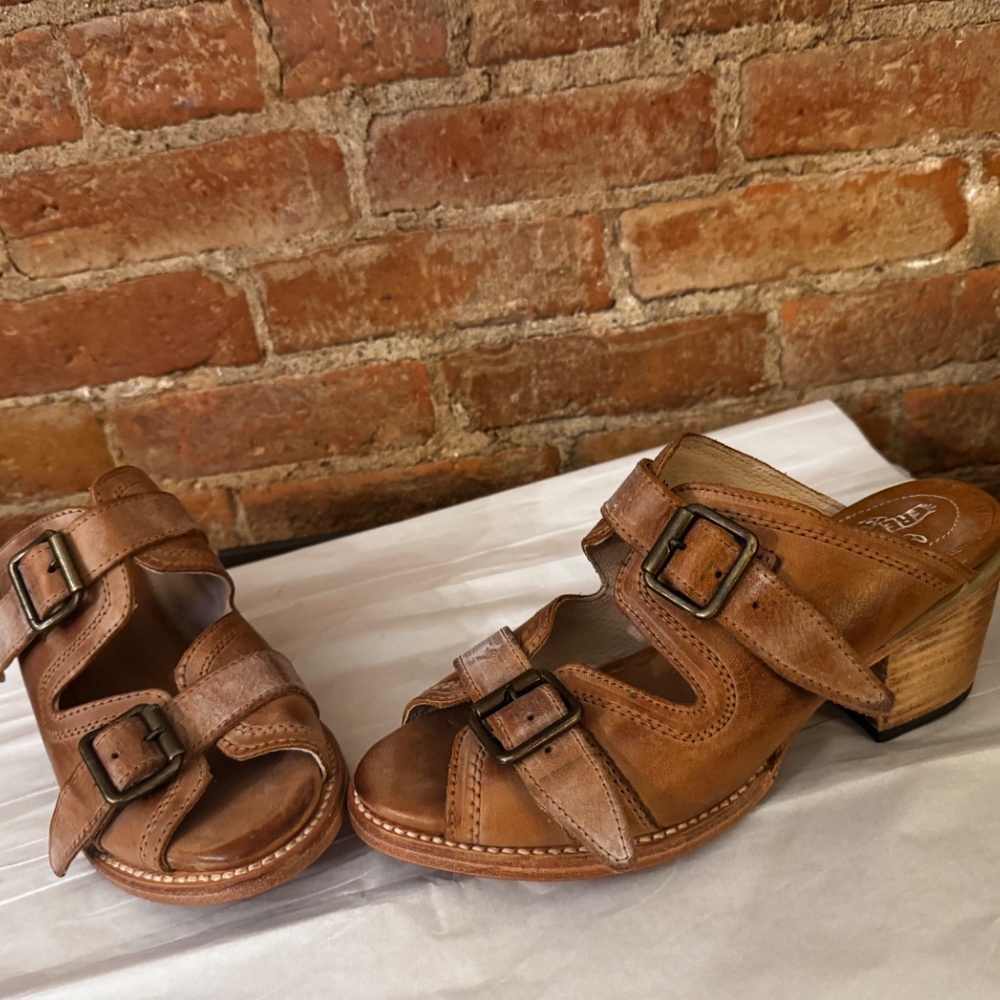 FREEBIRD "Caprice sandal
